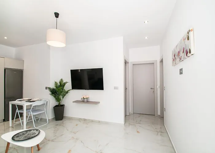 アパート Asterashouse 2 *